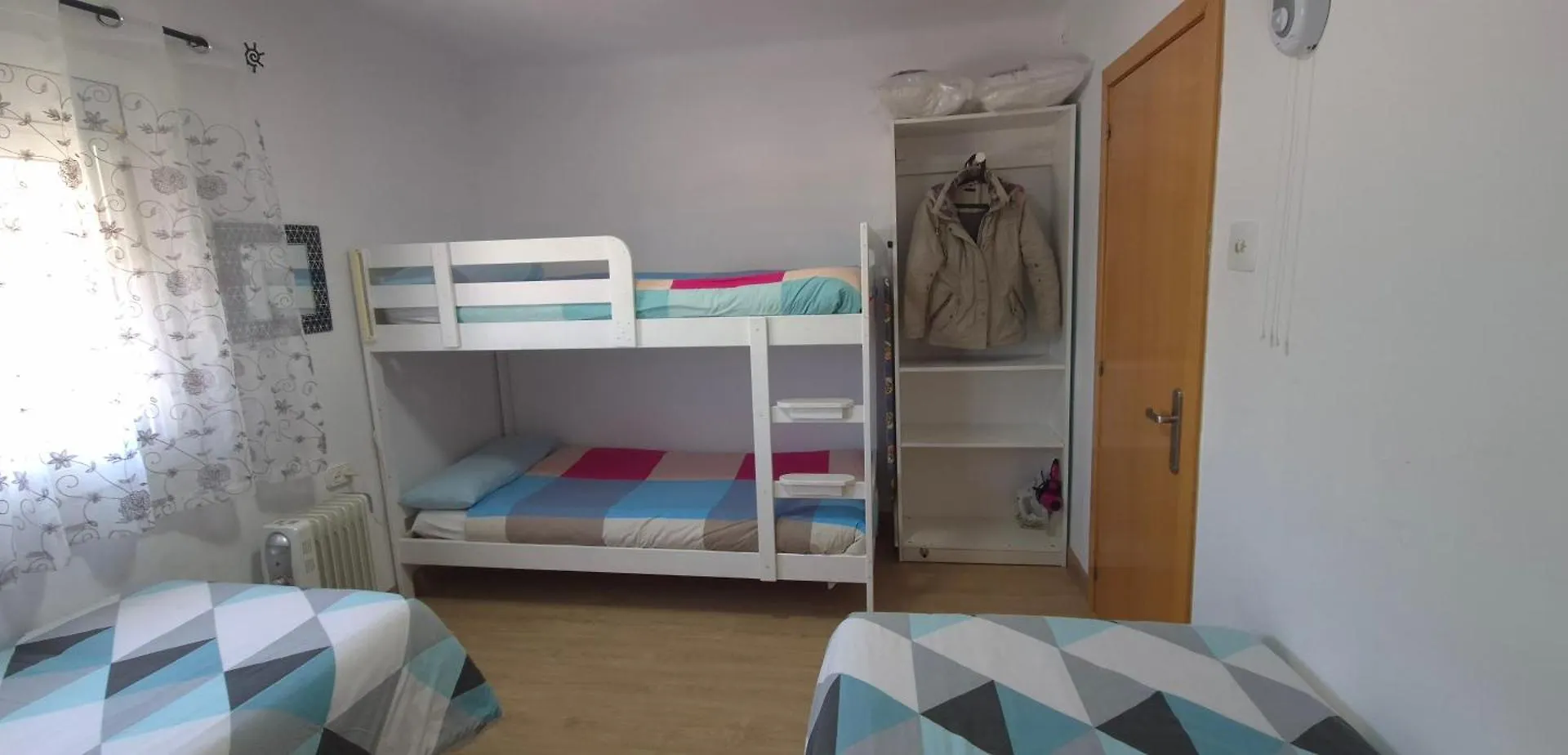 ***  Aparthotel Ático, terraza y BBQ, Metro BCN, Park Güell Barcellona Spagna